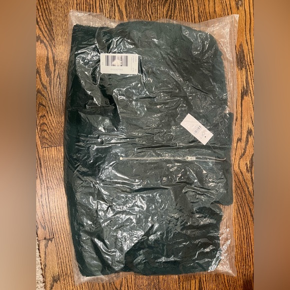 NWT! LOFT Sherpa Zip Sweatshirt, Green, size XS (fits S) - Picture 8 of 8